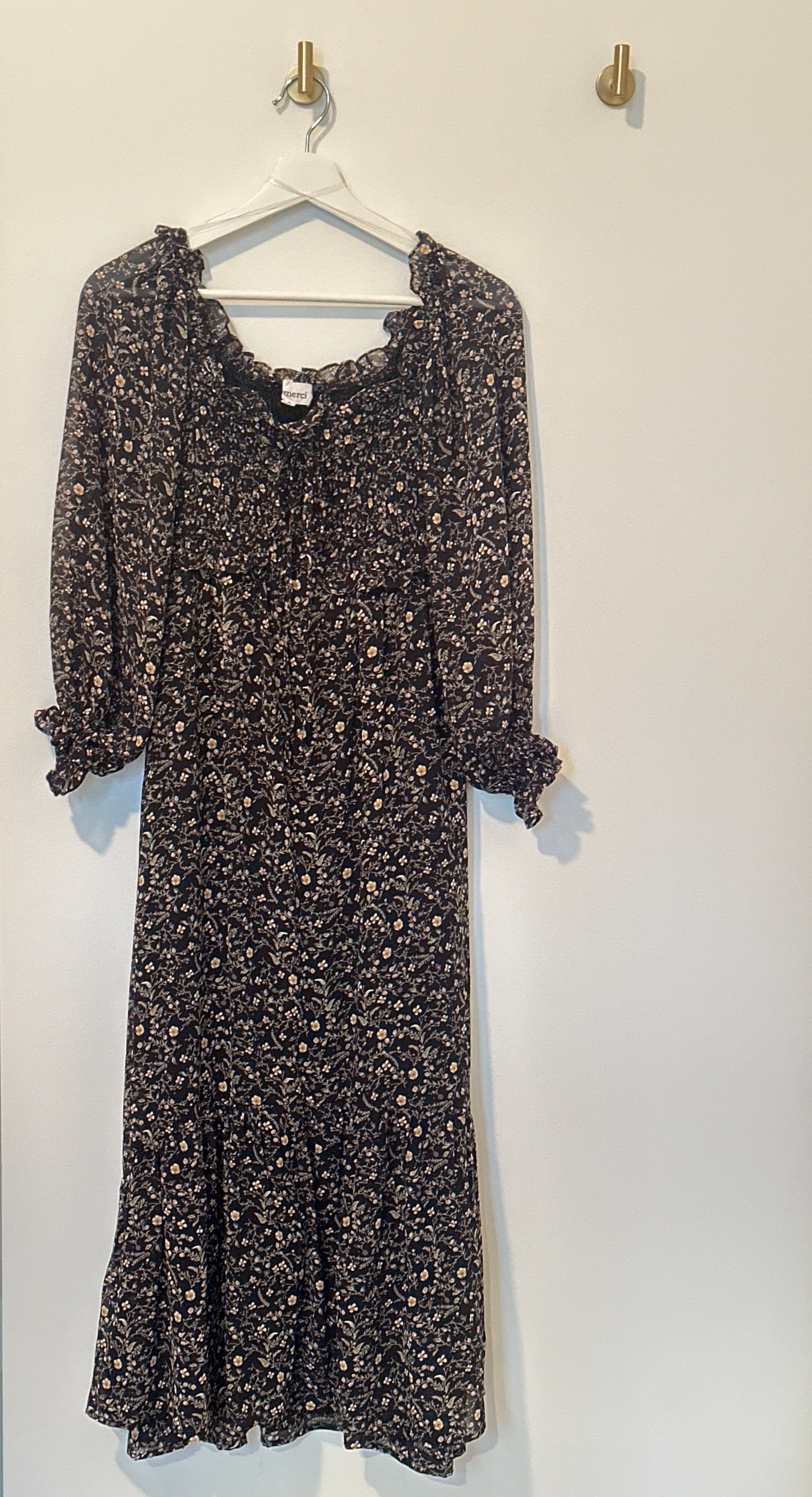 &merci Bohemian Style Flounced Bottom Full Length Dress