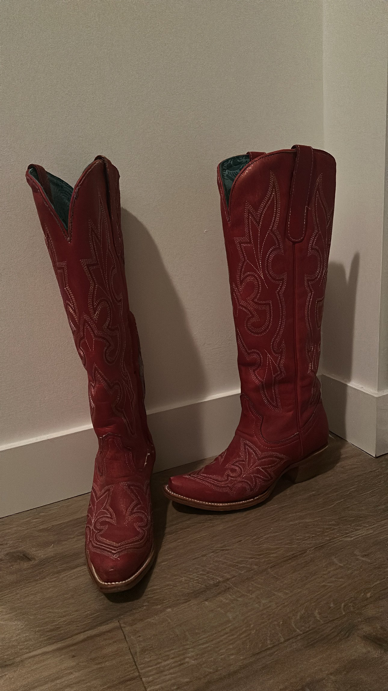 CORRAL Leather Western Boots | Red W/ White Stitching | Size 6