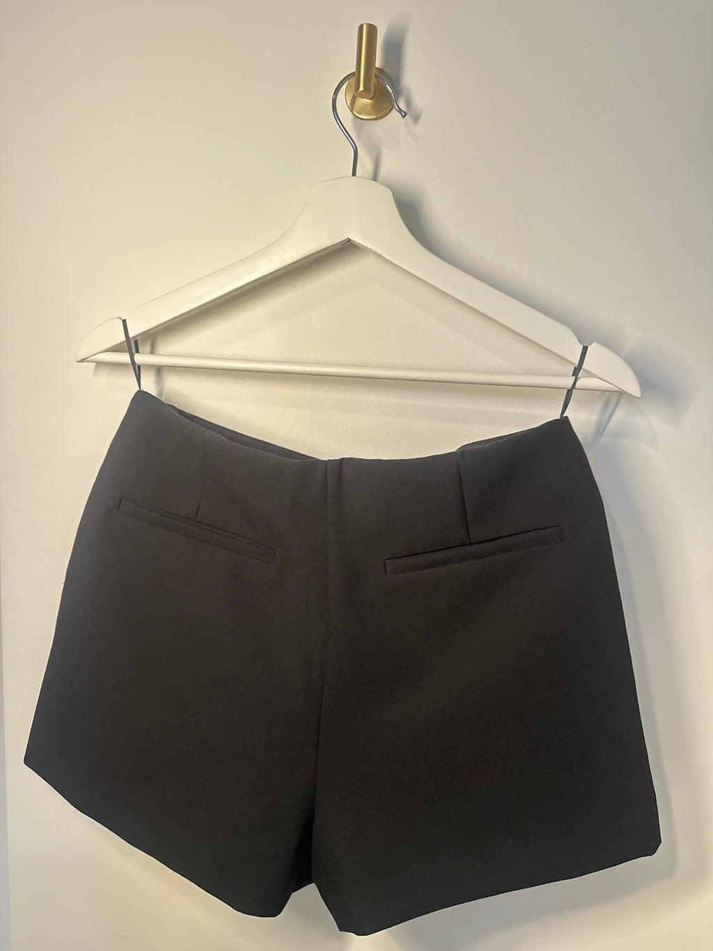 ZARA Mid-rise Black Skort.  Side Hidden zipper closure.