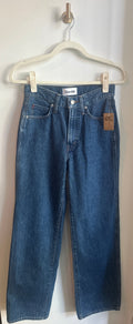 SUN-DEH (Aritzia) Straight Wide-Leg Jeans – Medium/Dark Wash — Size 2