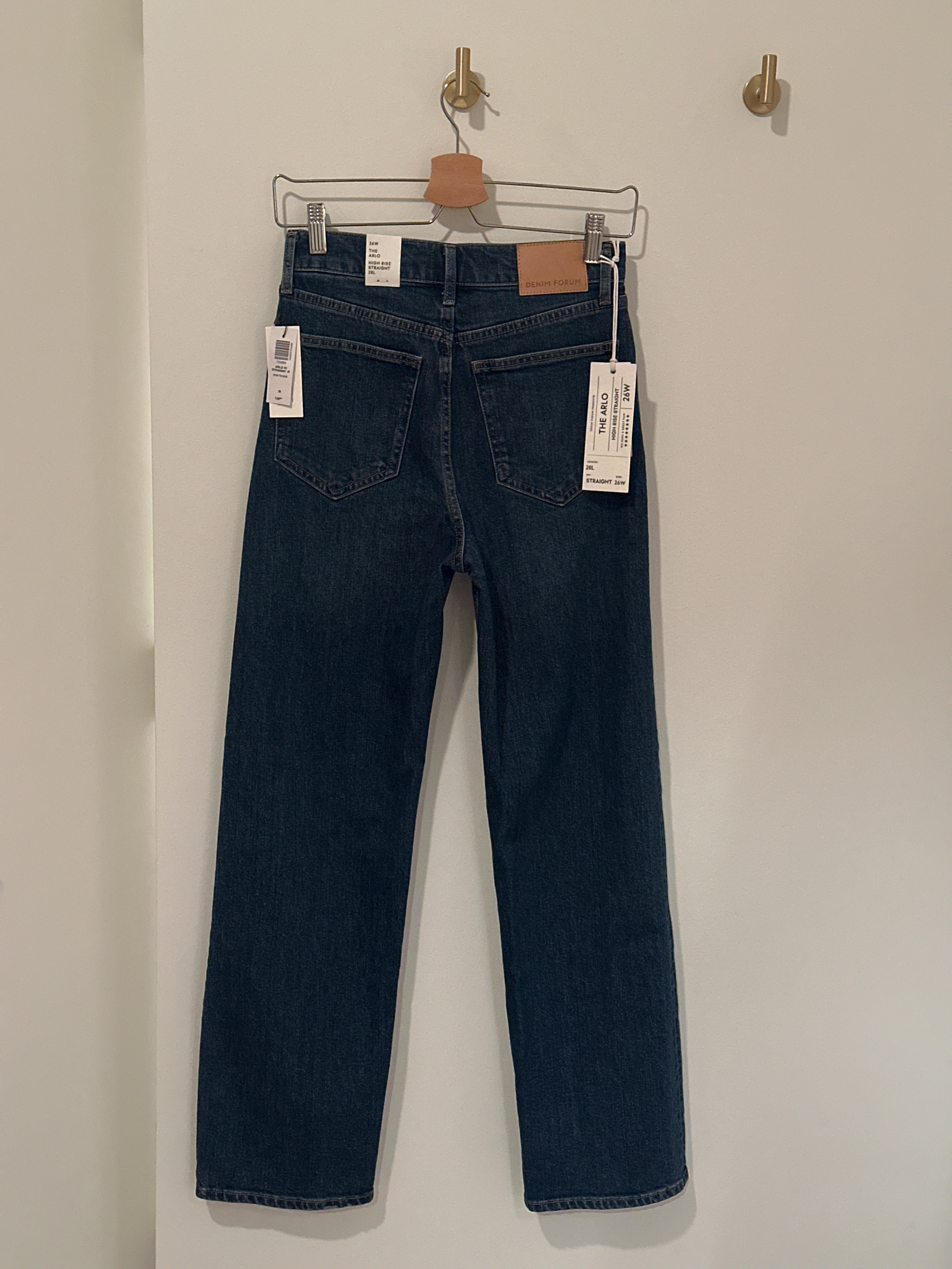 DENIM FORUM DENIM HIGH RISE STRAIGHT 'THE ARLO' SIZE 26