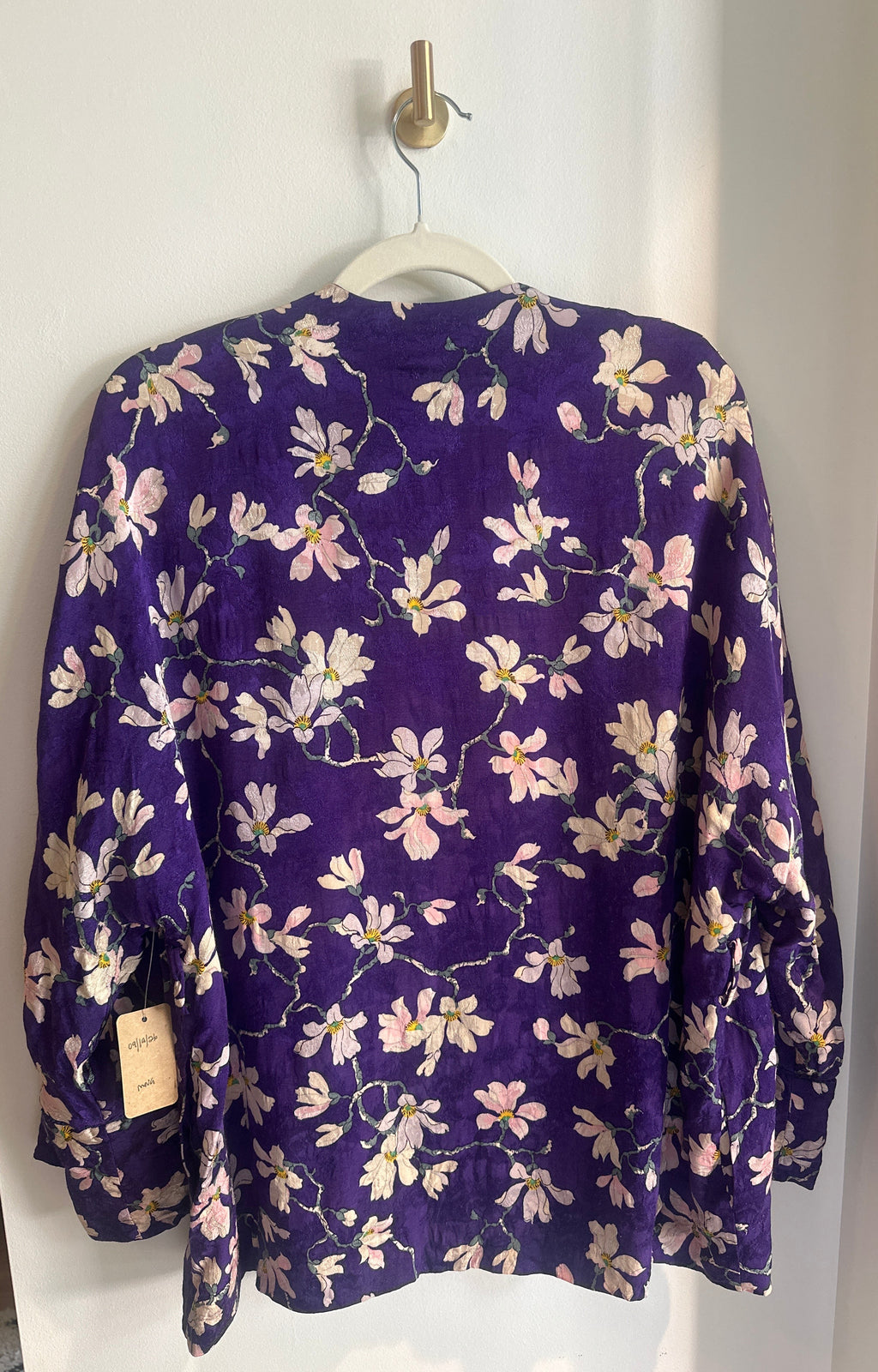 MNG Purple Orchid Print Kimono
Size S/M