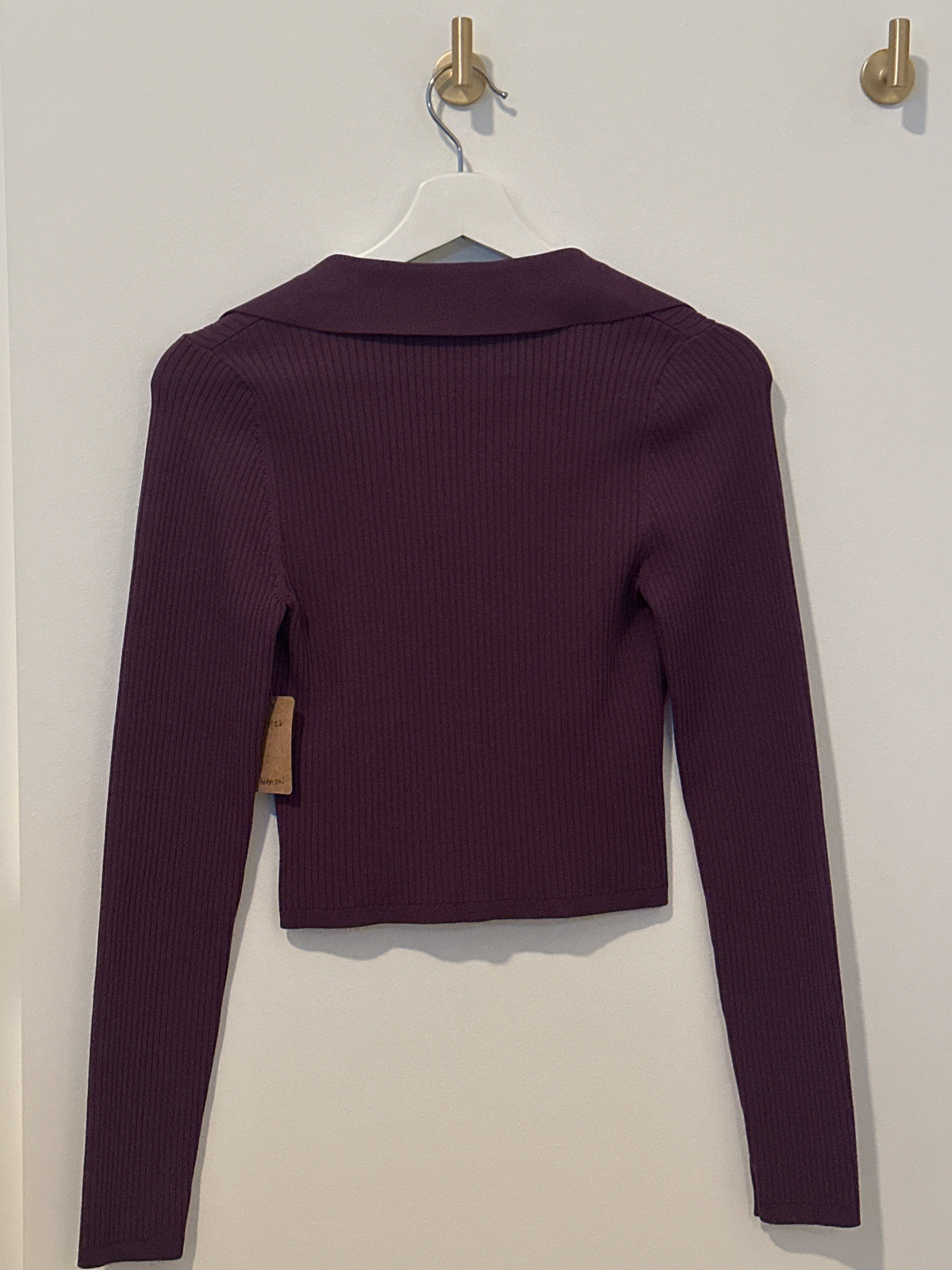 BABATON Ribbed V-neck Collared Short Sweater