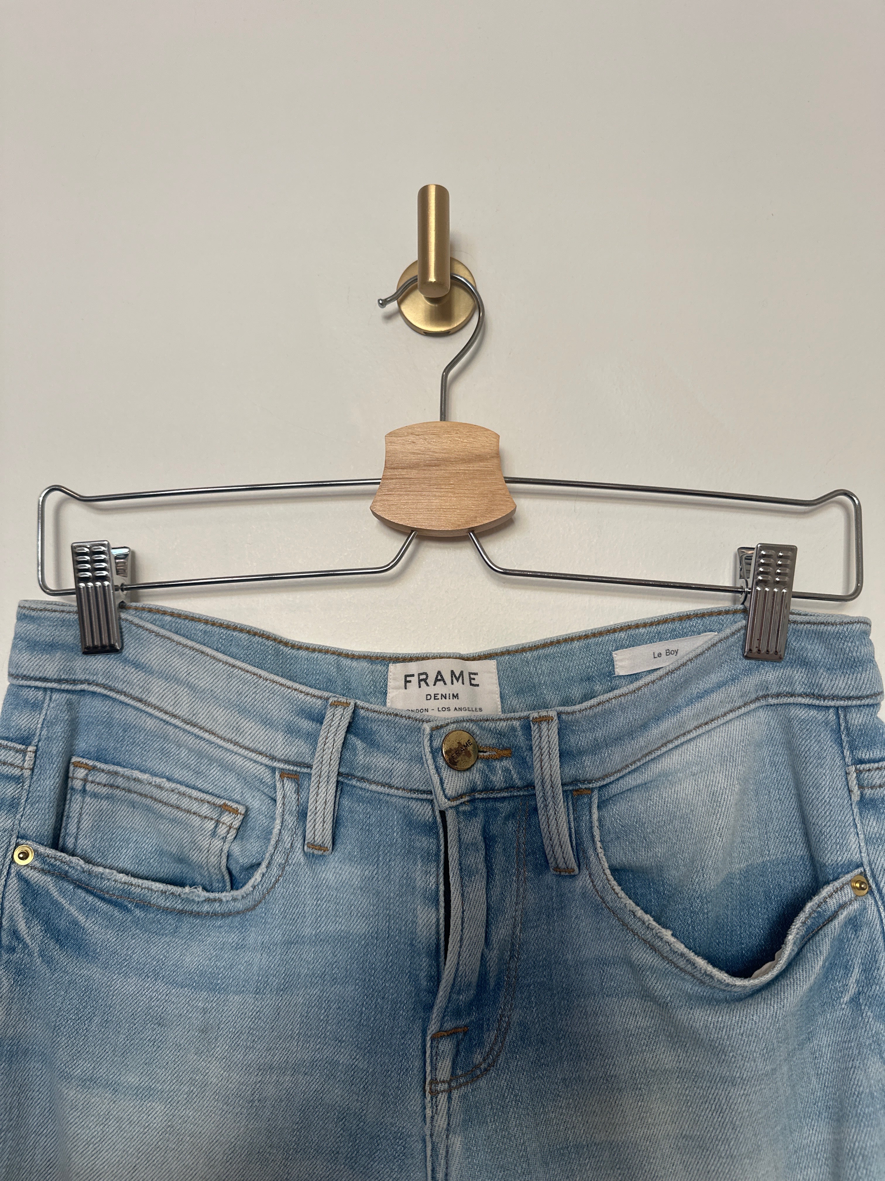 FRAME “Le Boy” Straight-Leg Jeans – Light Wash Size 25