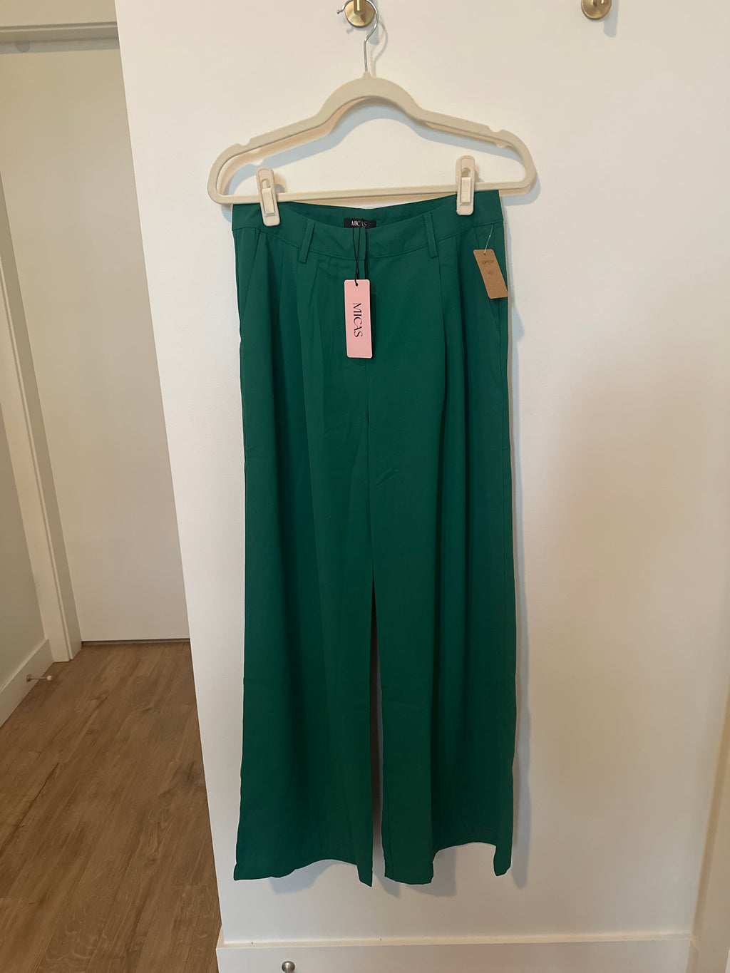 Micas Kelly Green Pleated Wide Leg Trouser