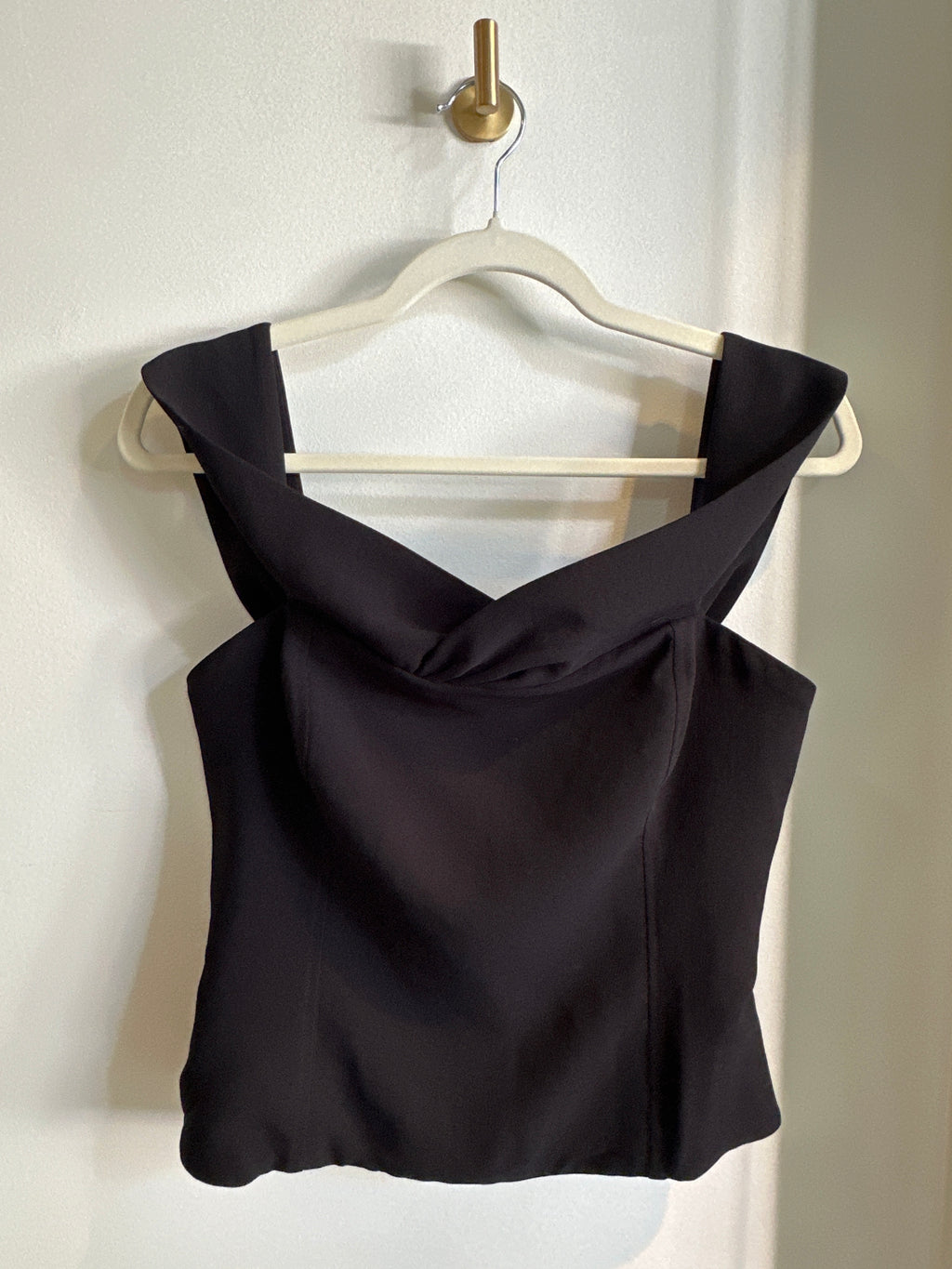 Wilfred by Aritzia Crepette Off-the-Shoulder Top | Size M | Black