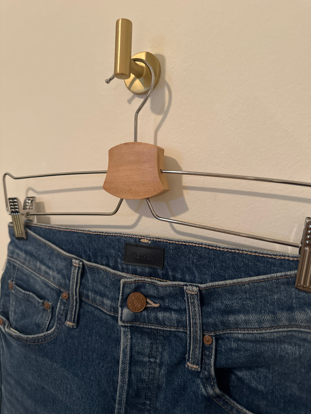 MOTHER DENIM HIGH RISE SLIM 'THE TOMCAT' ANKLE FRAY SIZE 26