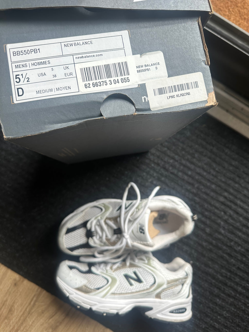New Balance 530 Sneakers – White / Soft Metallic Accents
