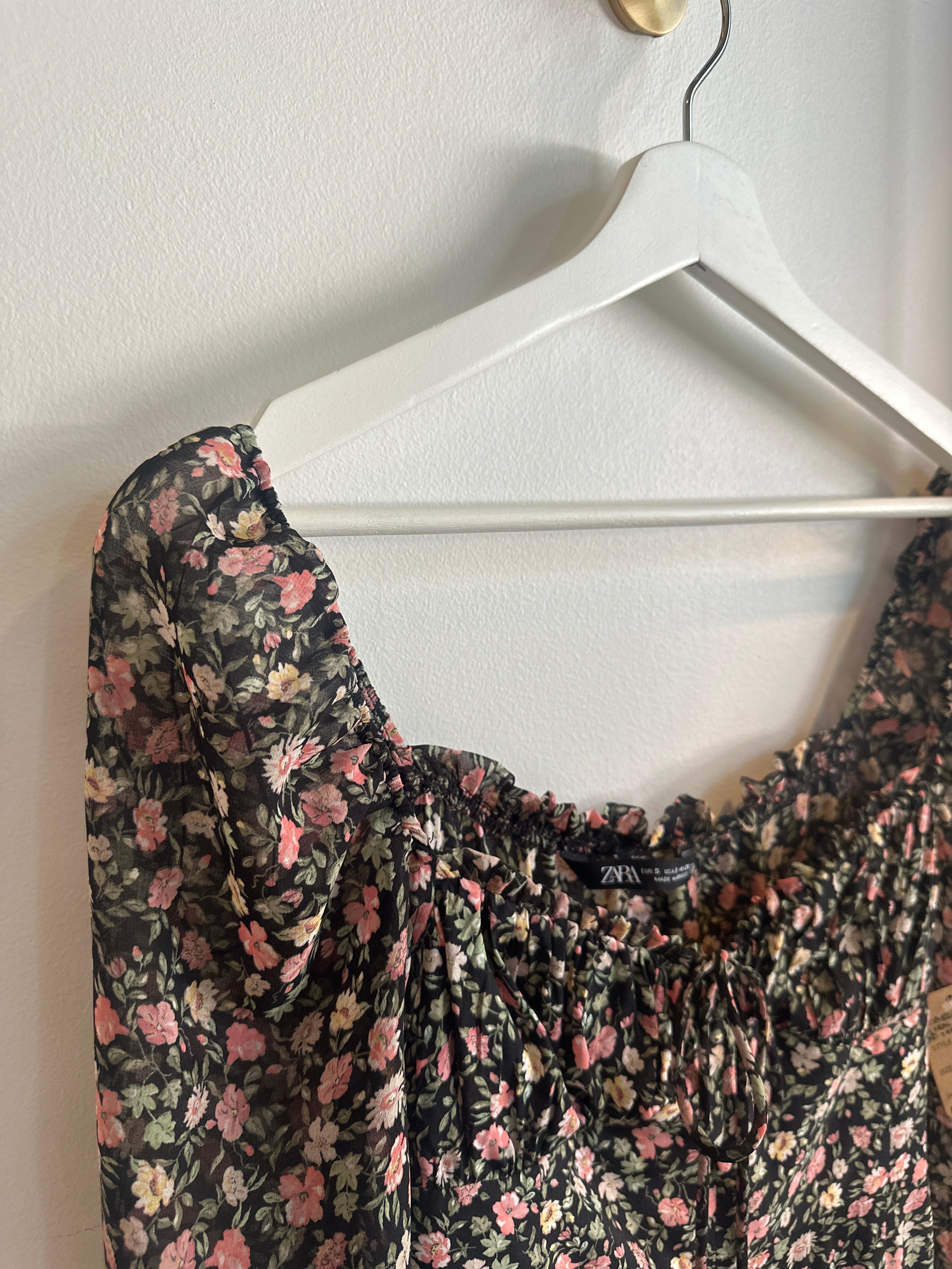 Zara Floral Off-the-Shoulder Smocked Midi Dress | Size Small
