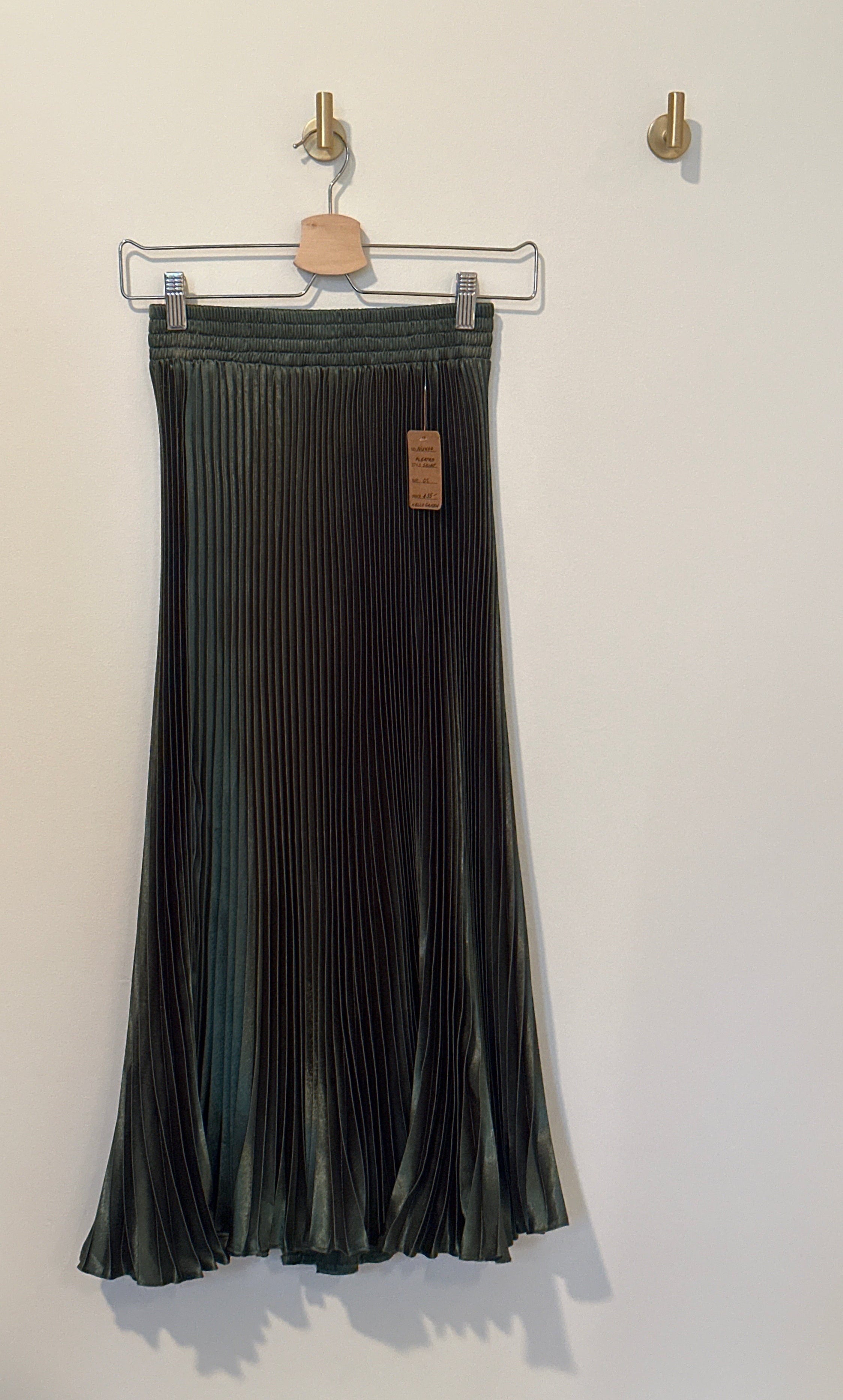 OAK + FORT Accordion Pleat Emerald Green Full Length Skirt