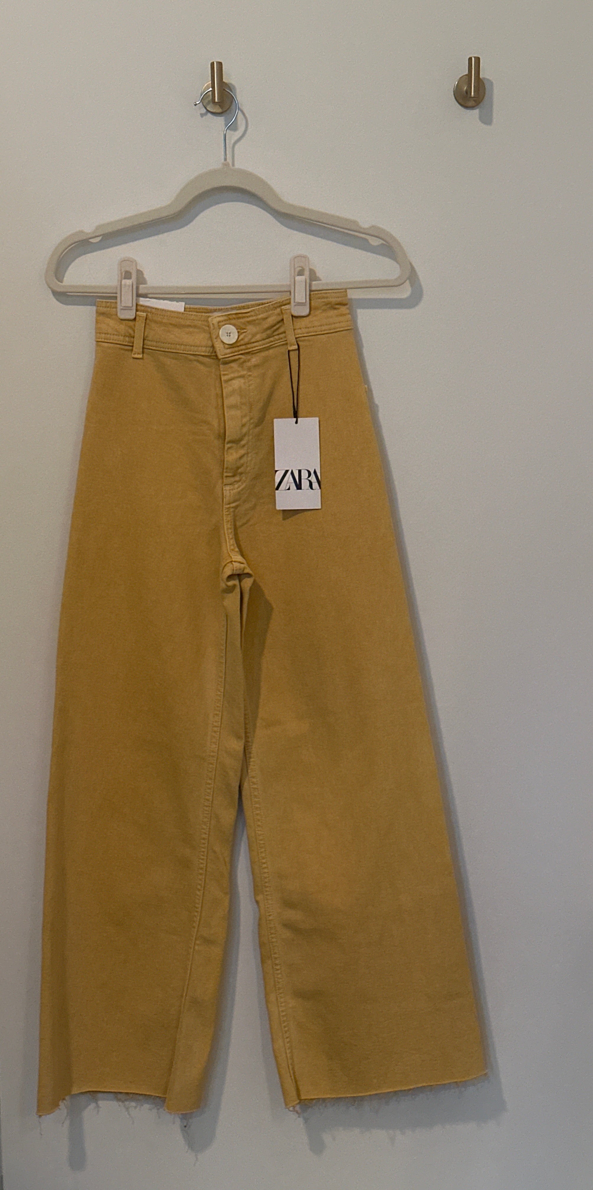 ZARA Mustard High Rise Relaxed Leg Jean
