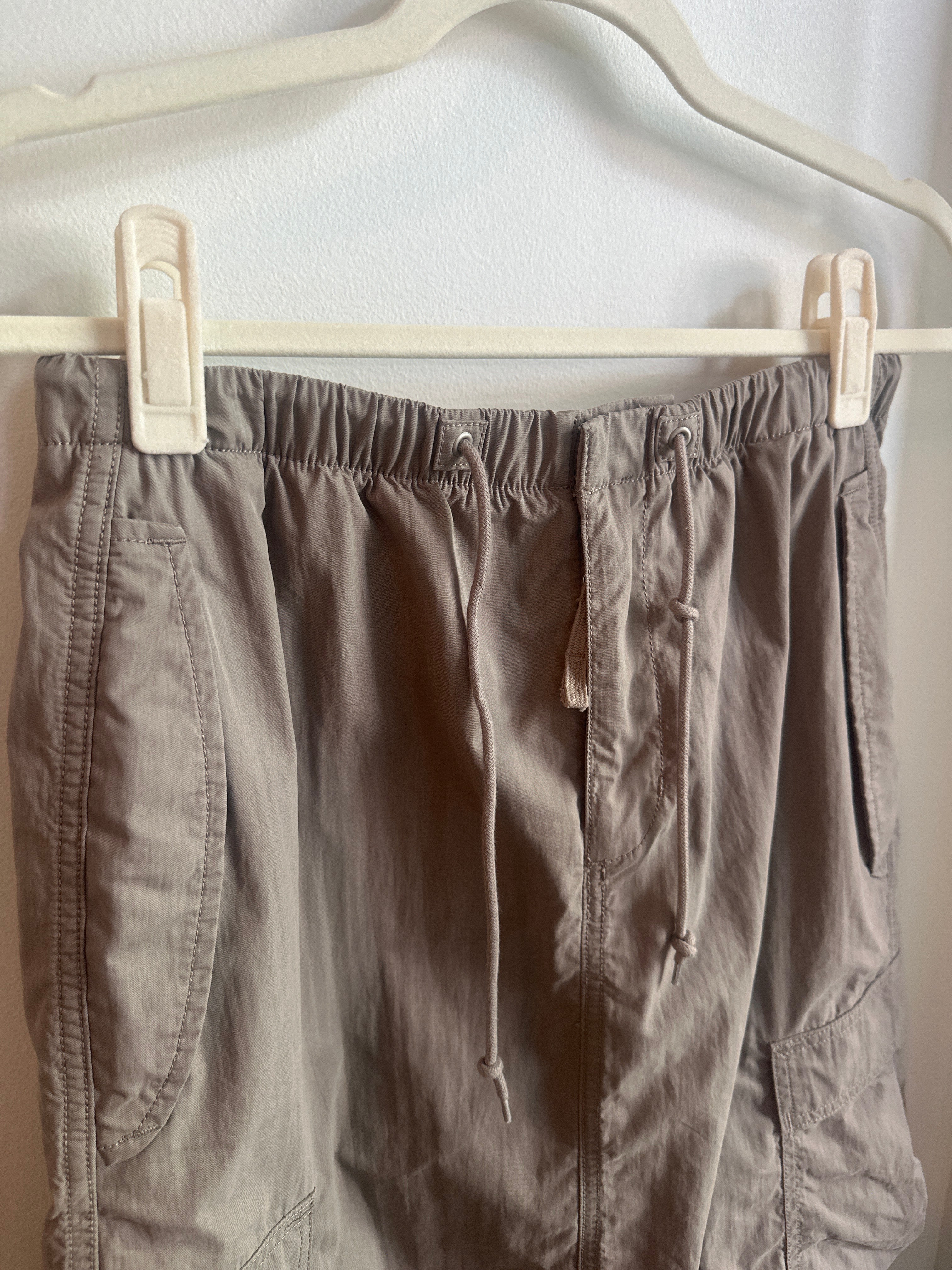TNA (Aritzia) Utility Cargo Maxi Skirt – Taupe — Size S