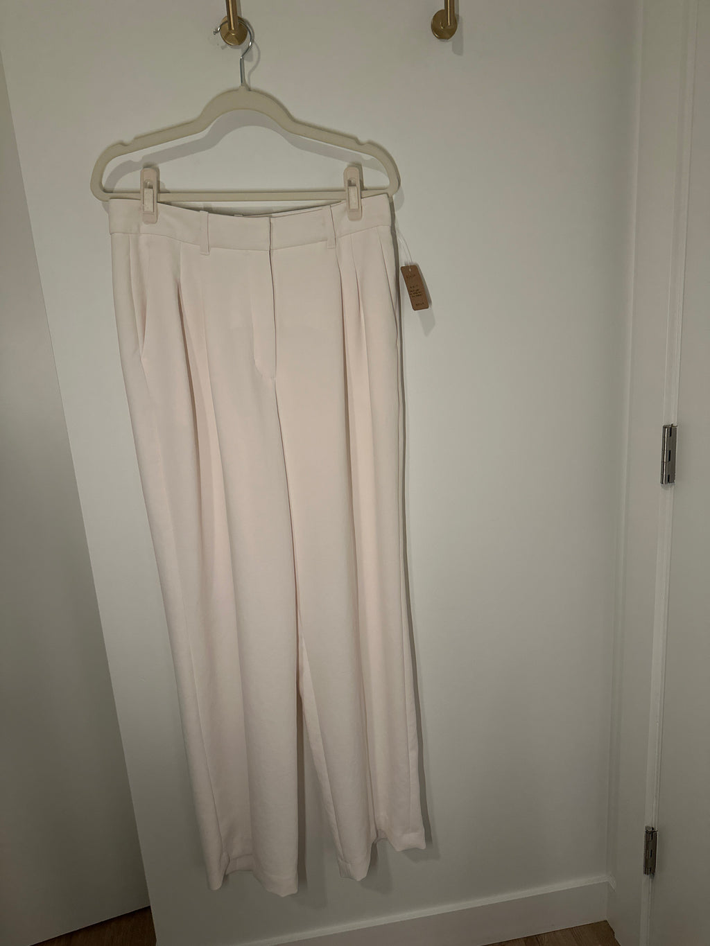 ARITZIA The Effortless Pant in Birch