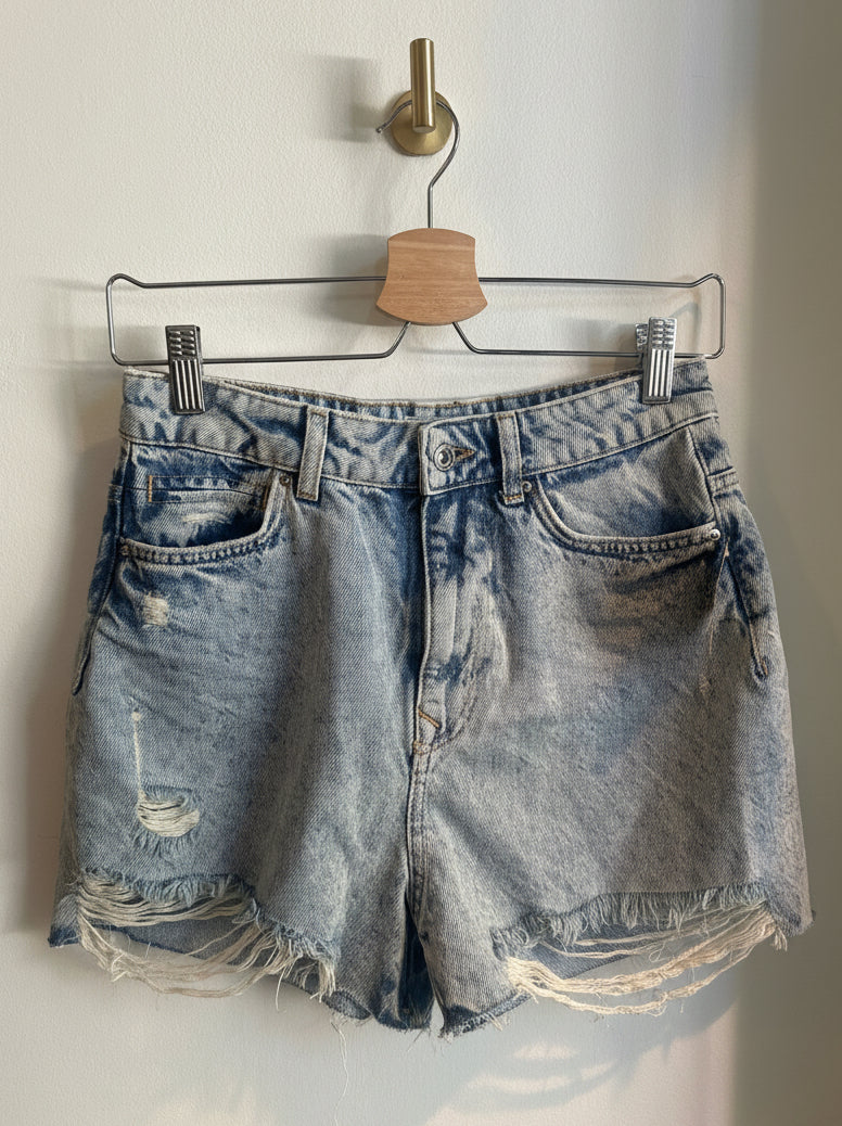 Zara Distressed Acid Wash Denim Shorts | Size: 4