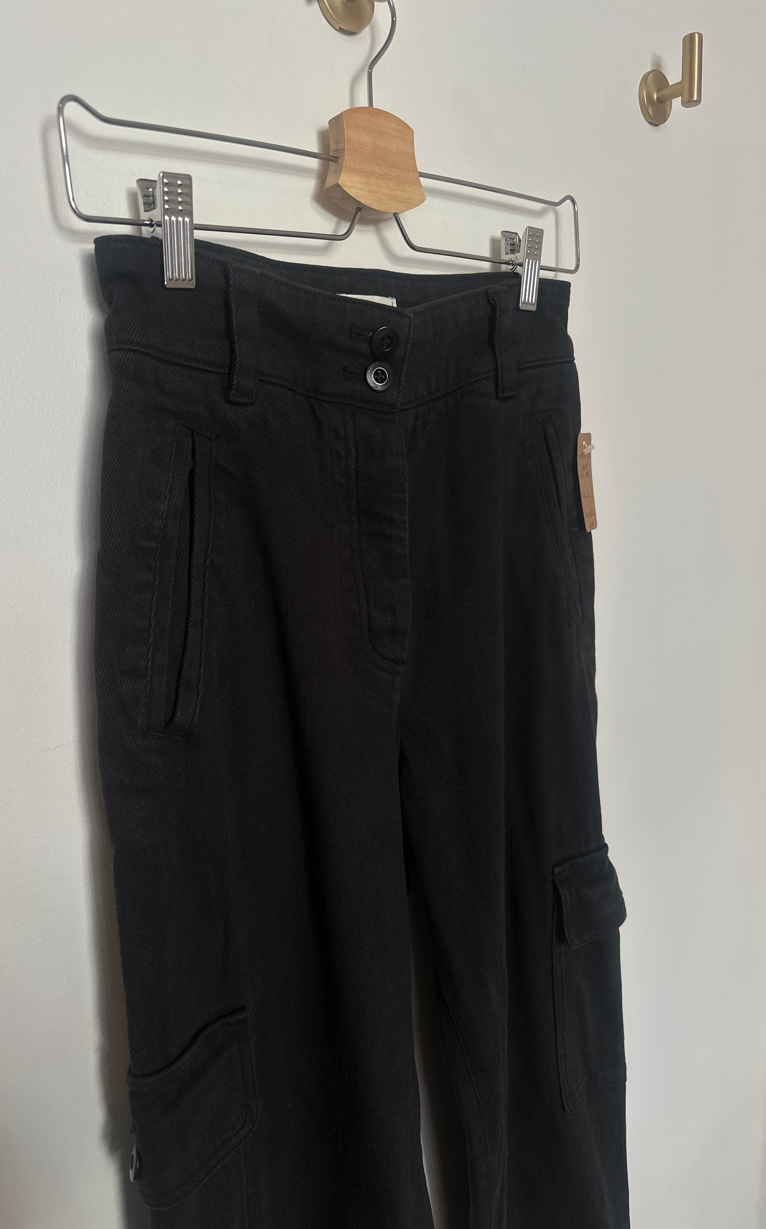 Wilfred Free Modern Cargo Size 2