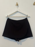 ZARA Mid-rise Black Skort.  Side Hidden zipper closure.