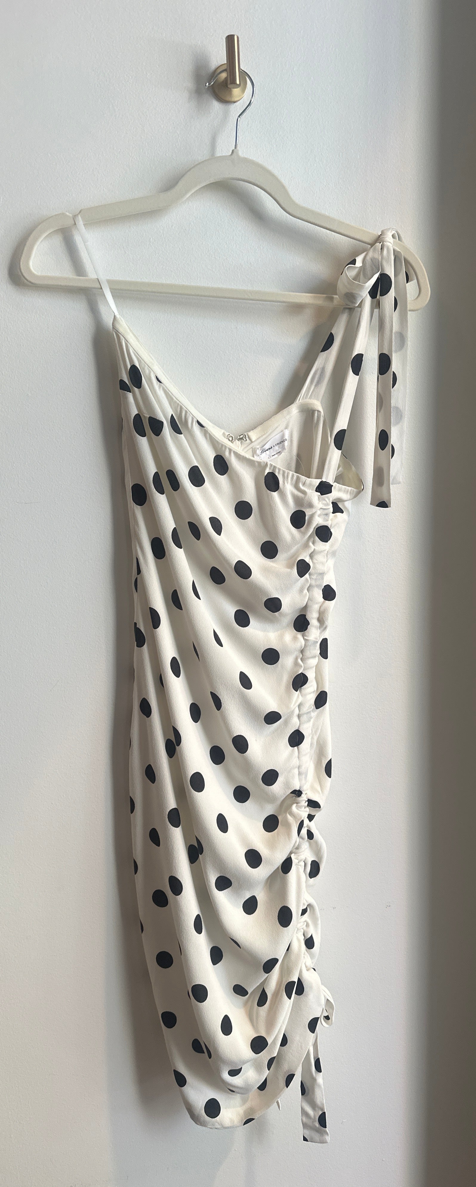 Lovers + Friends One-Shoulder Ruched Midi Dress
White & Black Polka Dot | Size Small