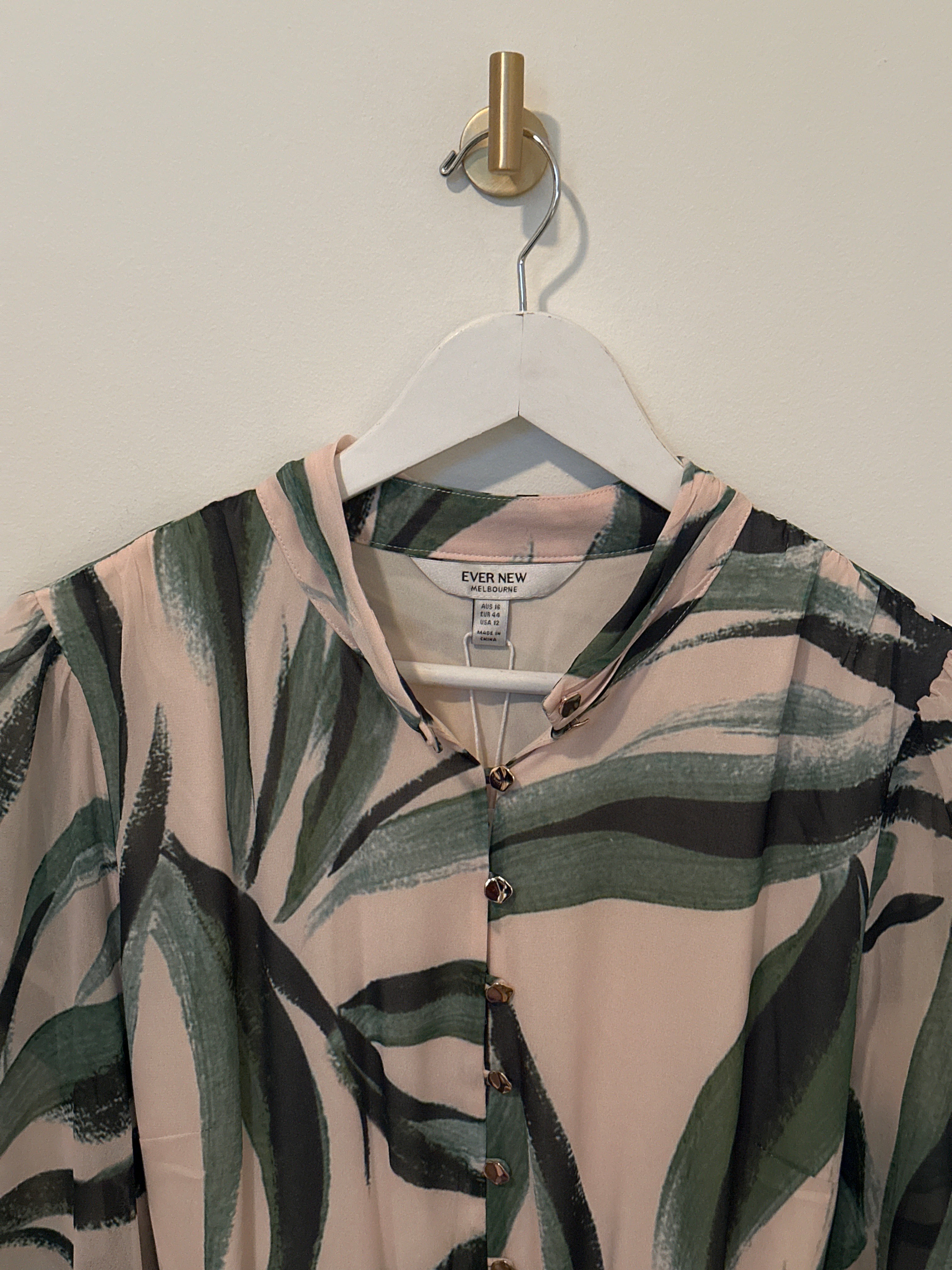 EVER NEW Accordion Pleat Long Sleeved Dress