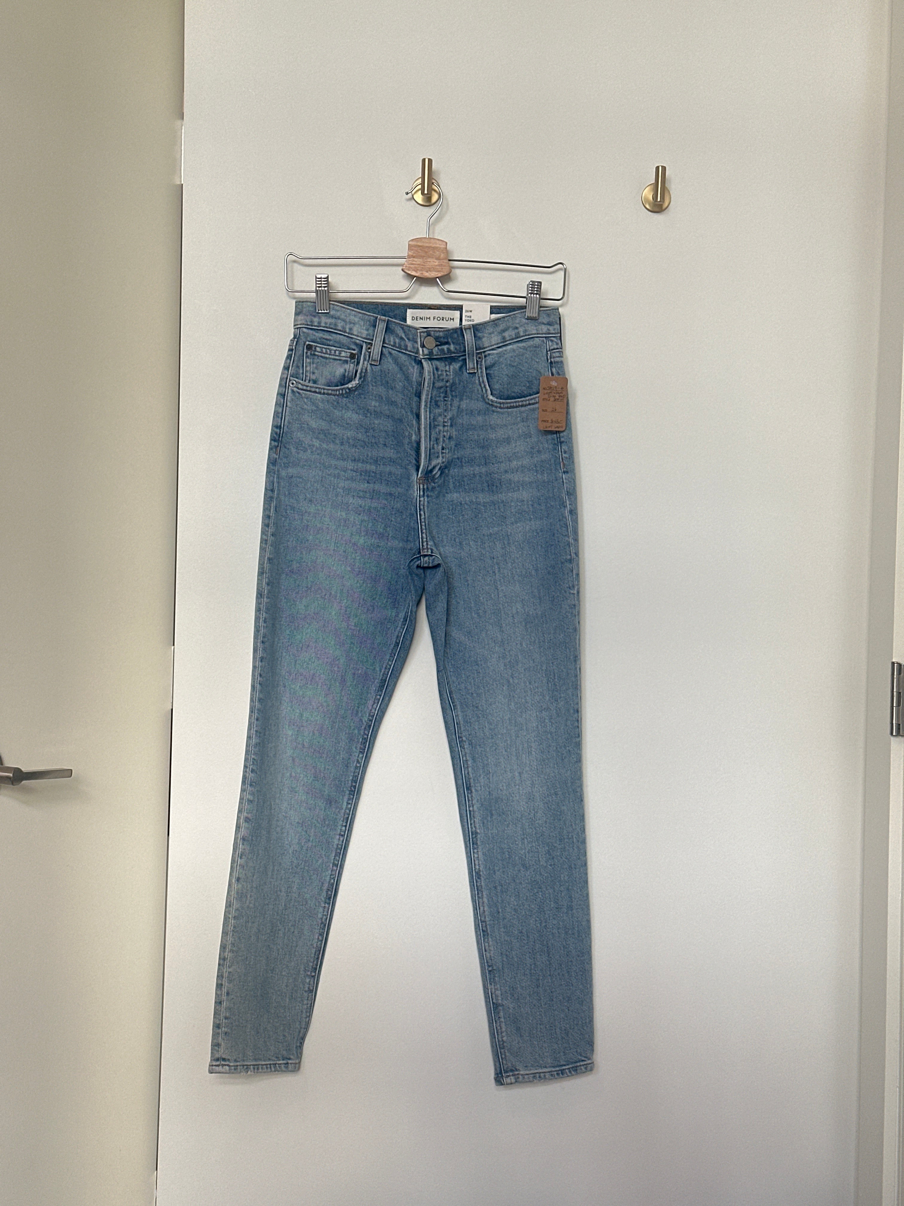 DENIM FORUM SLIM THE YOKO JEANS SIZE 26