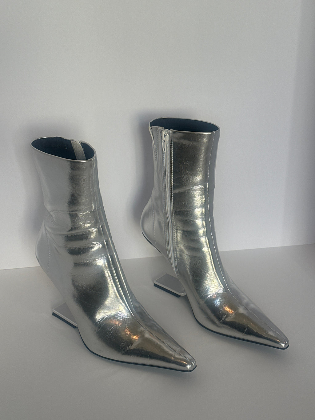 Jeffrey Campbell Compass Silver L-Heel Boot Size 8
