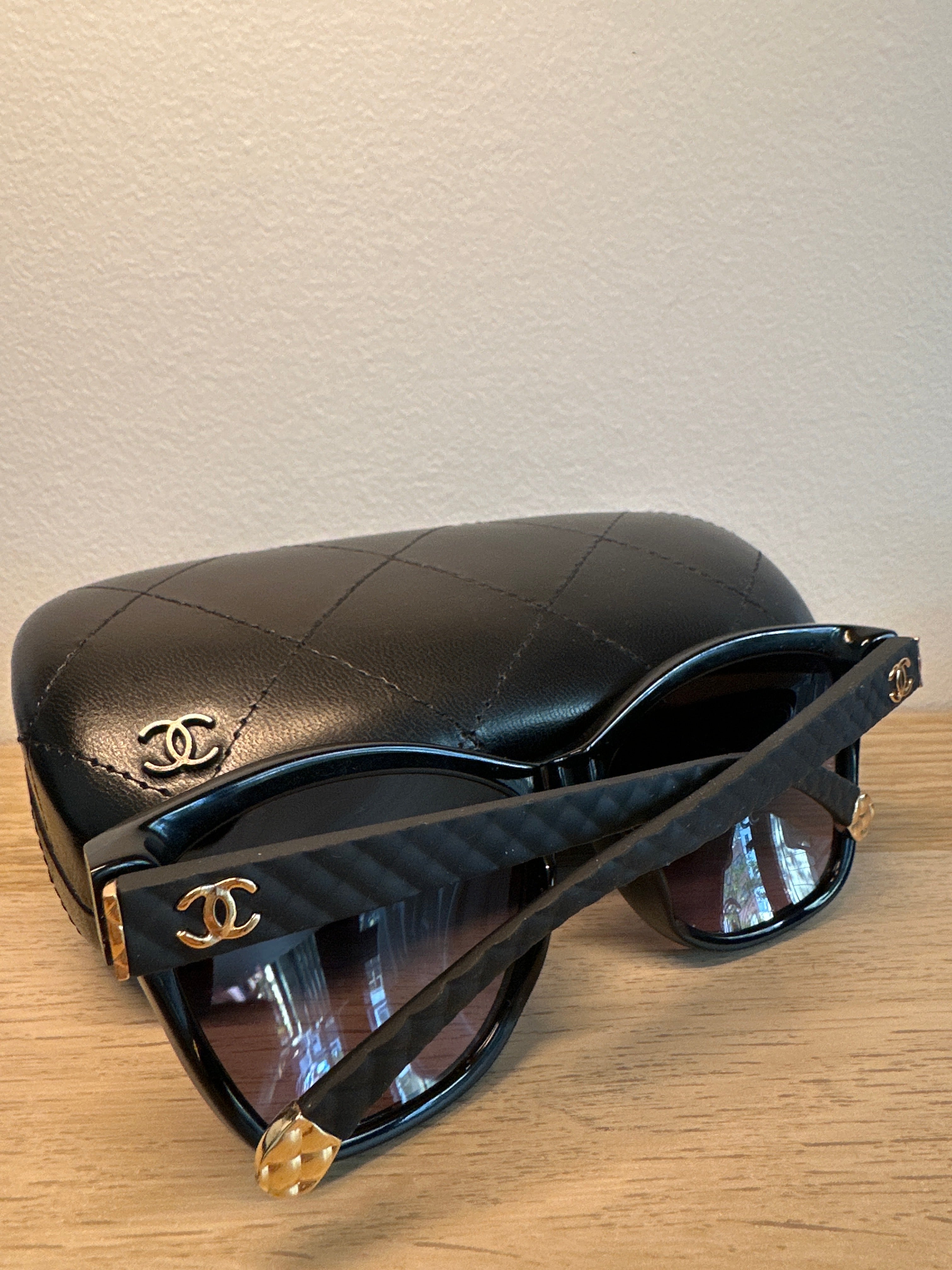 CHANEL Quilted Arm Cat-Eye Sunglasses + Case 5330 c.501/S8