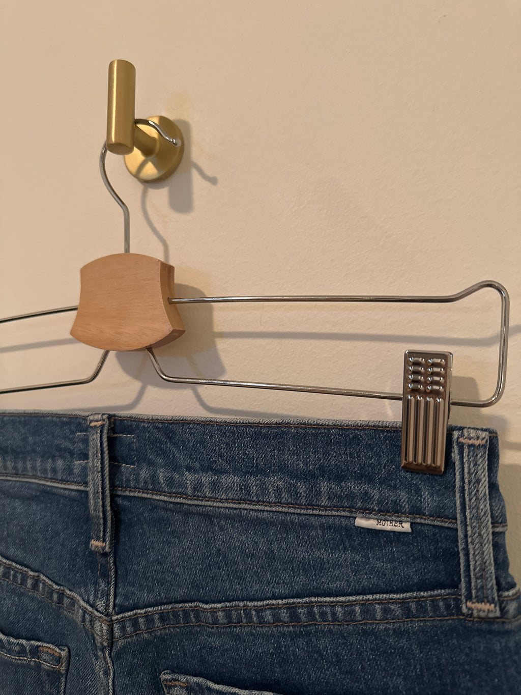 MOTHER DENIM HIGH RISE SLIM 'THE TOMCAT' ANKLE FRAY SIZE 26