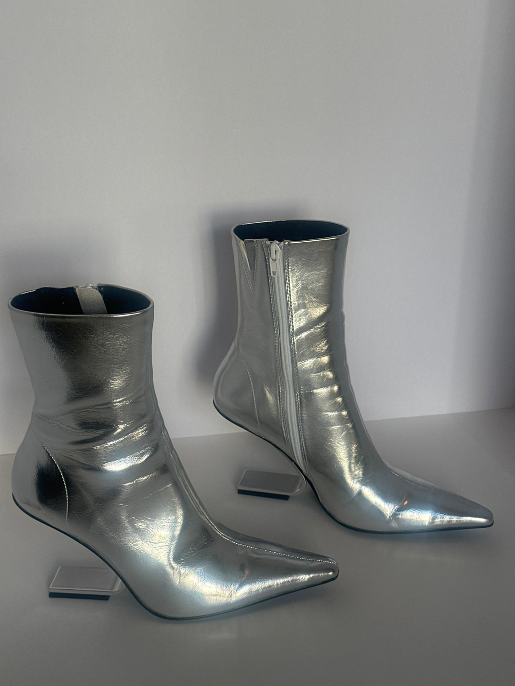 Jeffrey Campbell Compass Silver L-Heel Boot Size 8