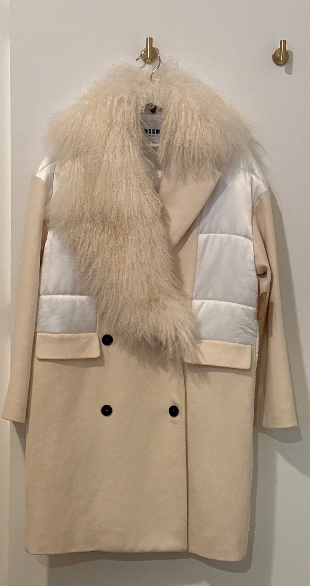 MSGM Cream Winter Quilted Wool Coat with Detachable Furry Stole Medium