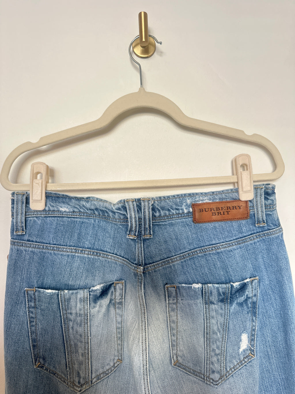 Burberry Brit Vintage Light Wash Bootcut Jeans – Size 32