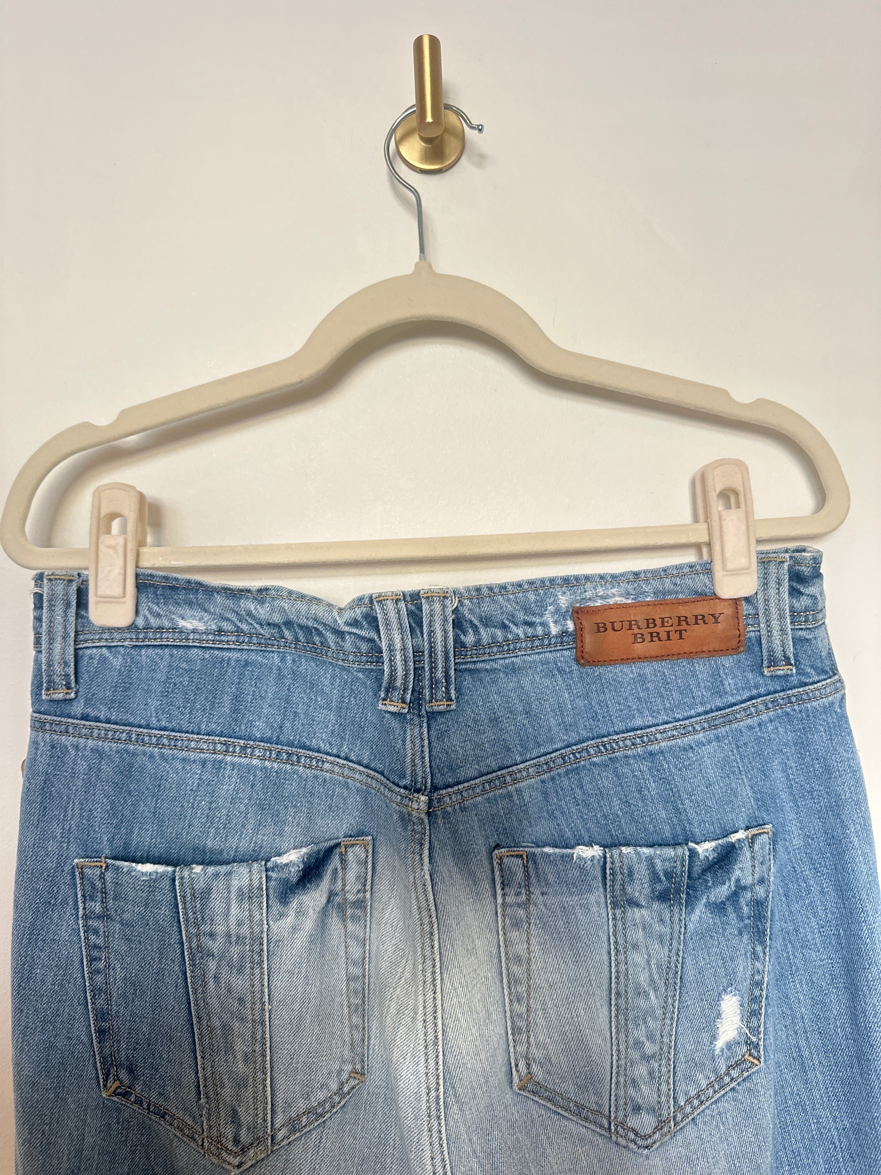 Burberry Brit Vintage Light Wash Bootcut Jeans – Size 32