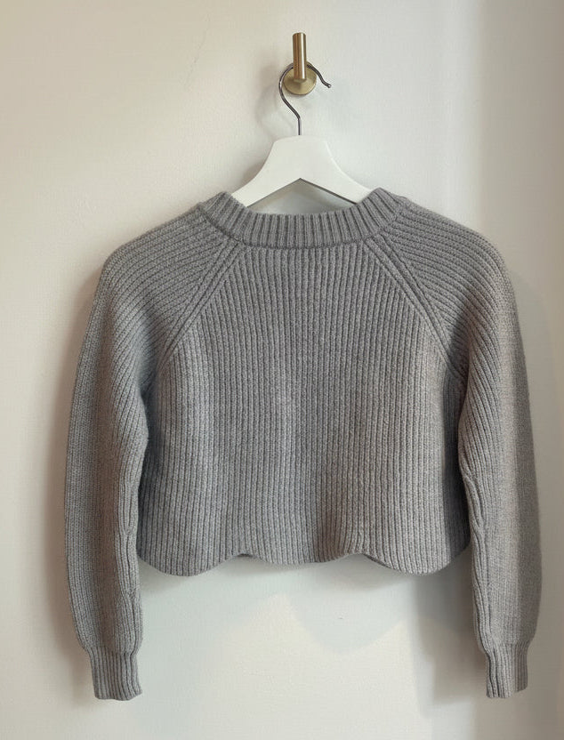 WILFRED Ribbed Scallop Hem Sweater – Light Grey — Size S