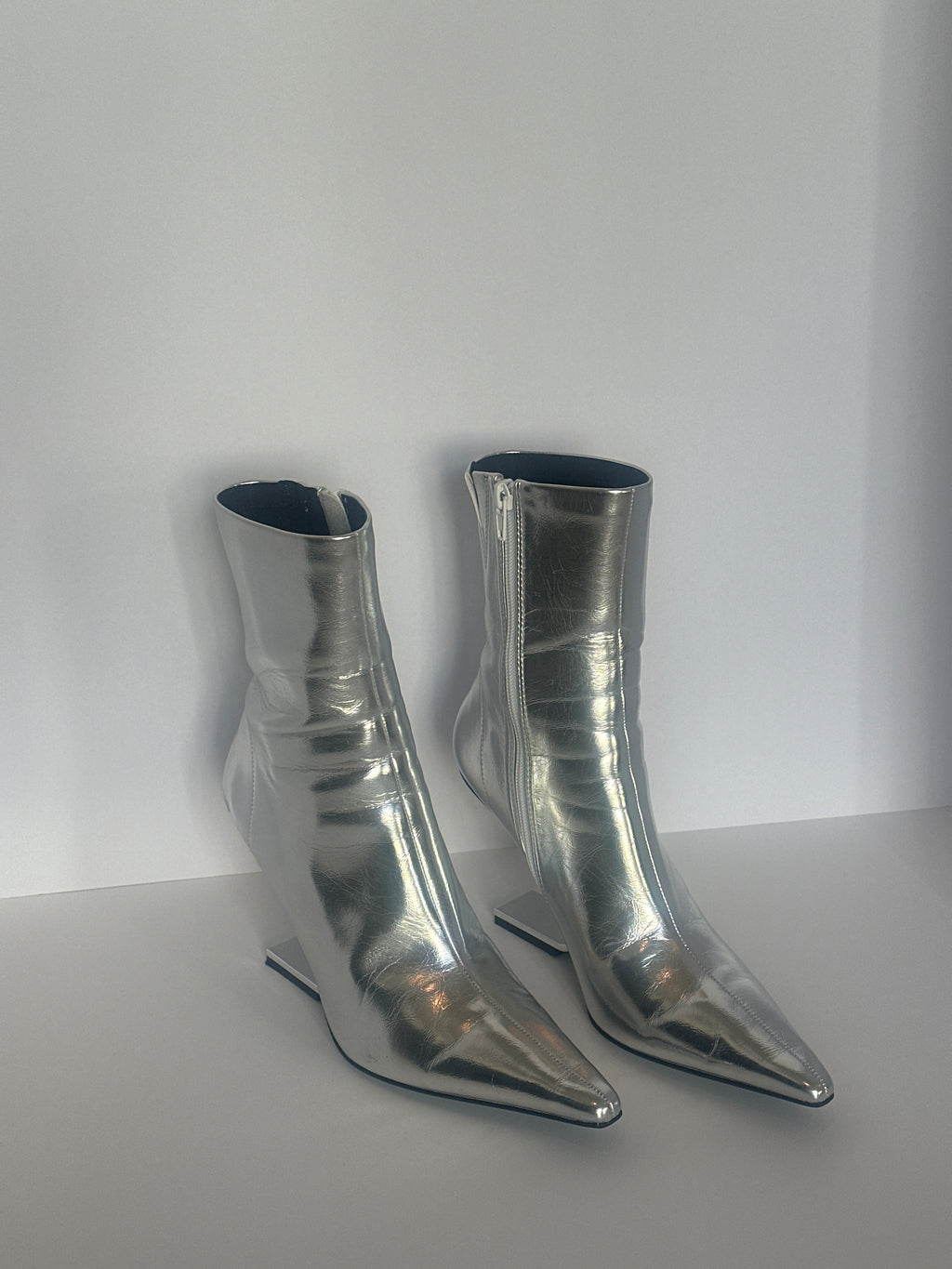 Jeffrey Campbell Compass Silver L-Heel Boot Size 8