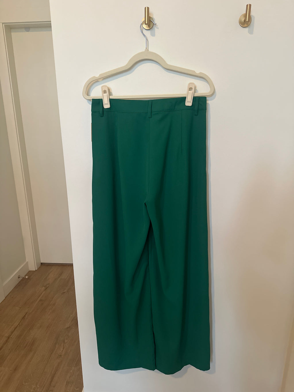 Micas Kelly Green Pleated Wide Leg Trouser