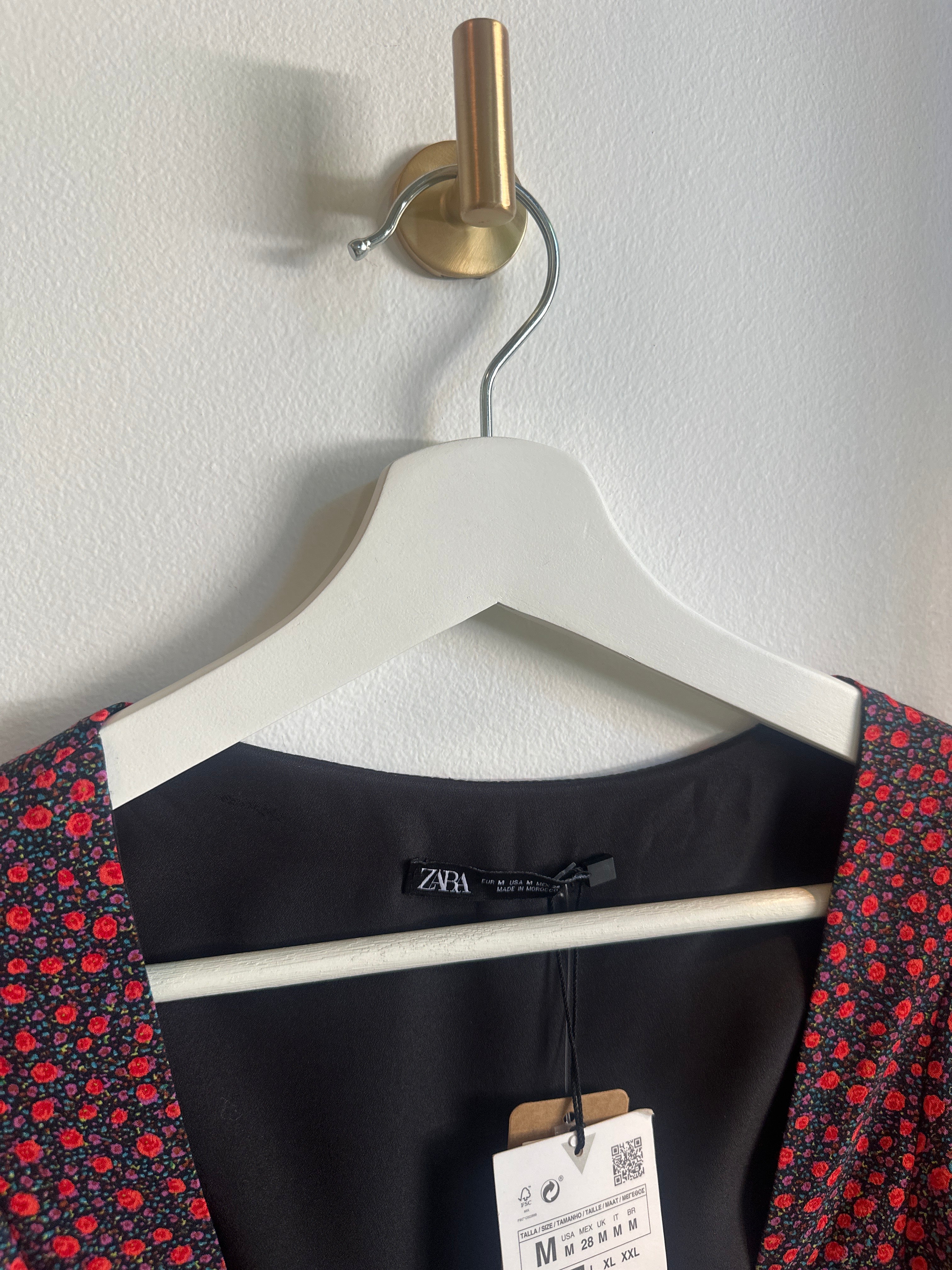Zara Smocked Sweetheart Floral Crop Top | Size M | (BNWT)