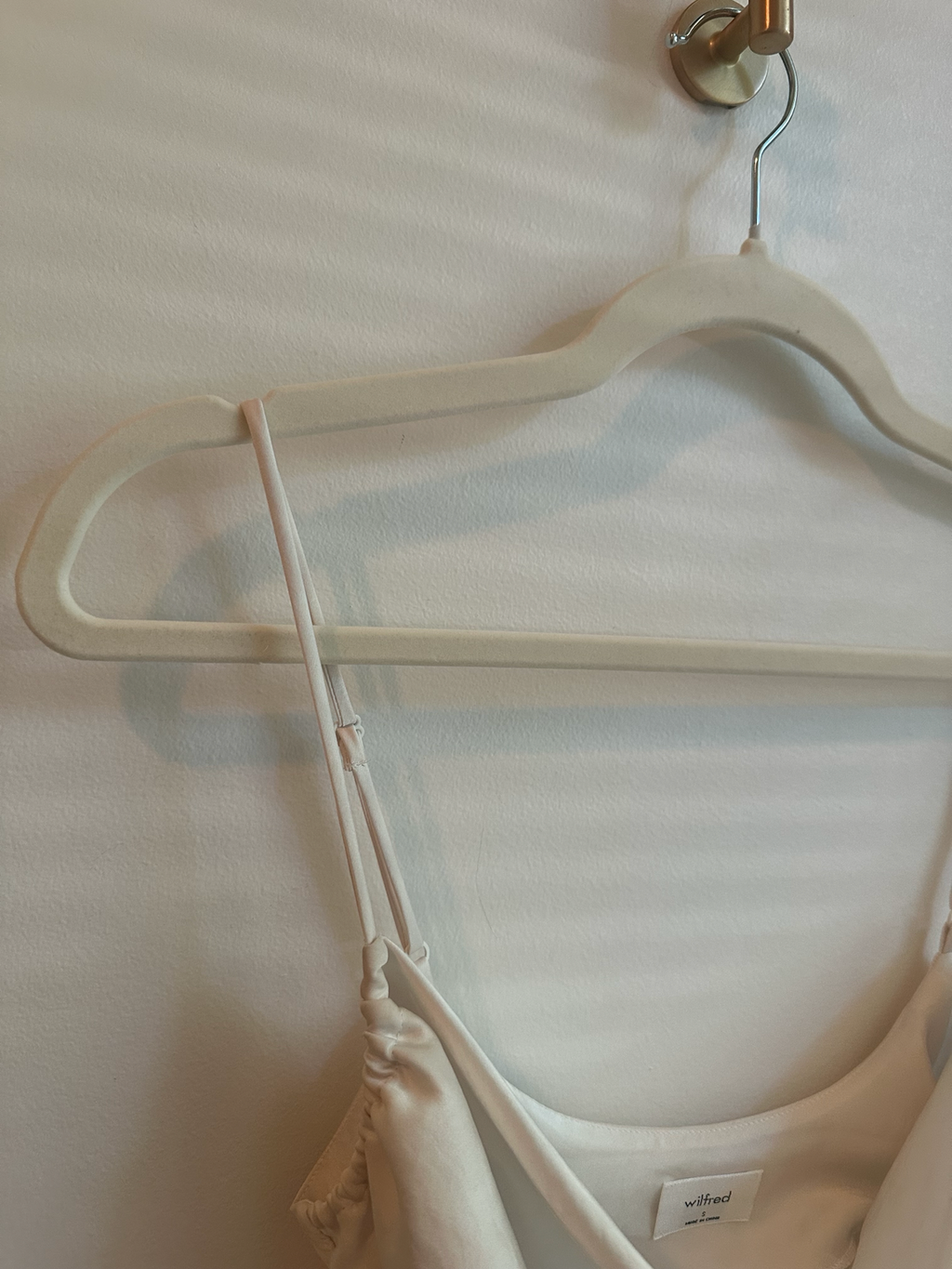 Wilfred Satin Cowl Neck Camisole – Champagne | Size Small
