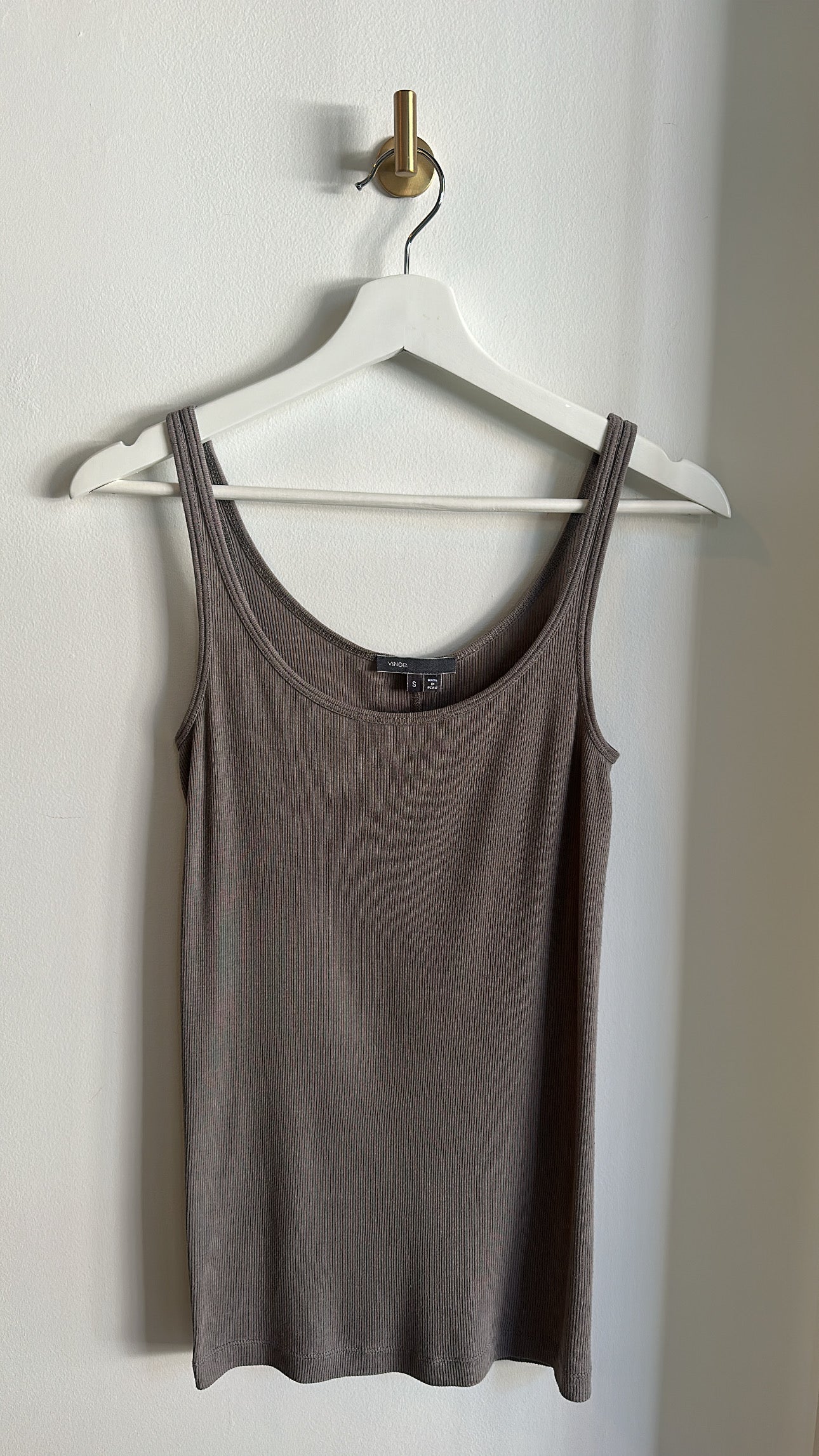 Vince Elongated Scoop Neck Tank – Slate Grey | Size S
